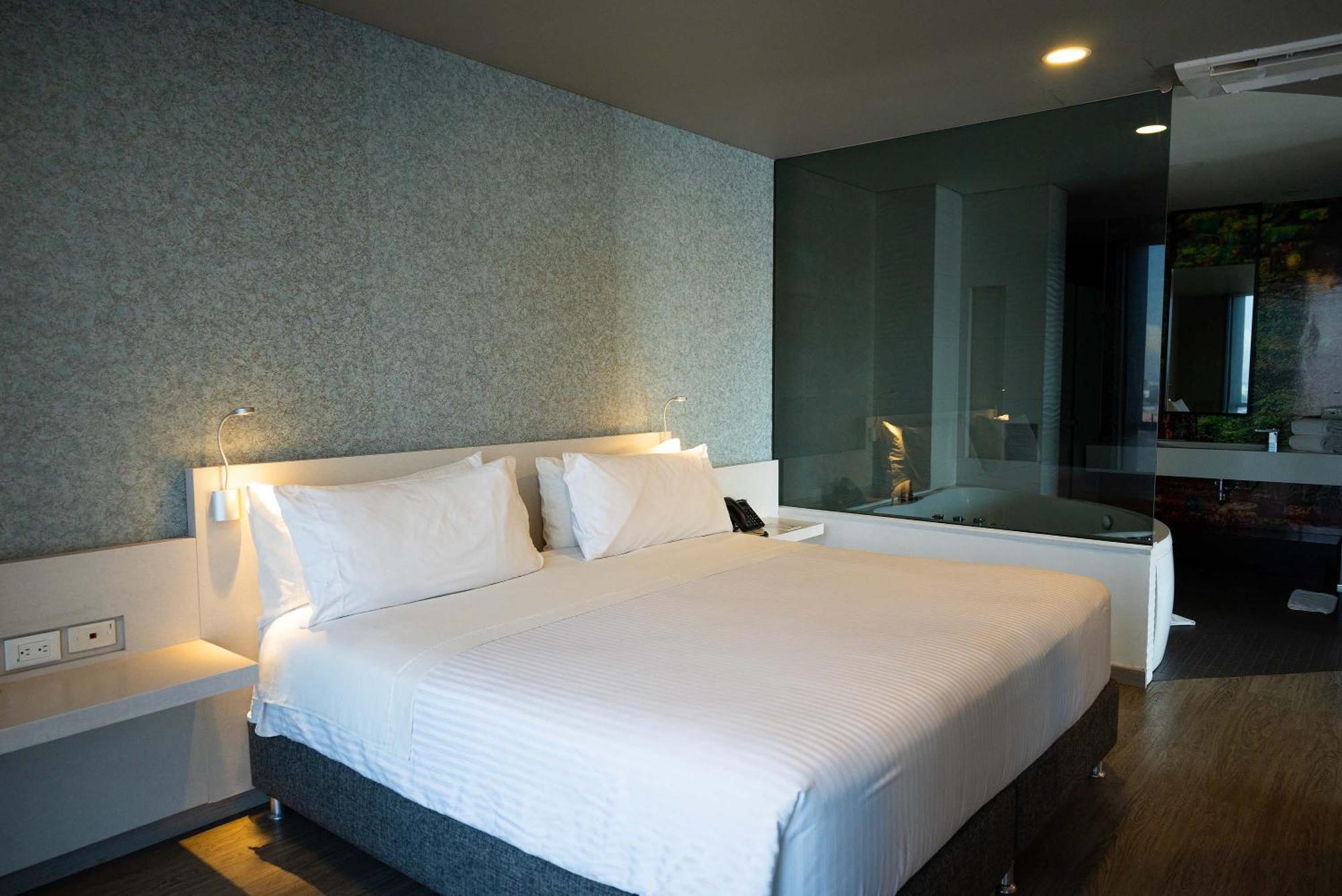 Hotel Black Tower Premium Bogota Exterior photo